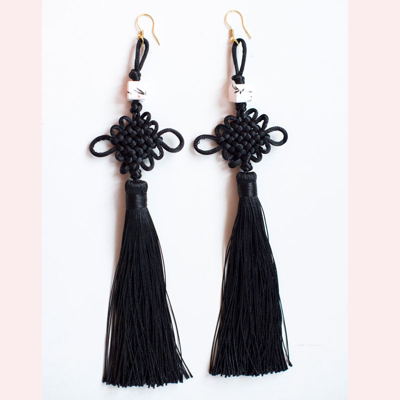 TASSELS EARRINGS - Black