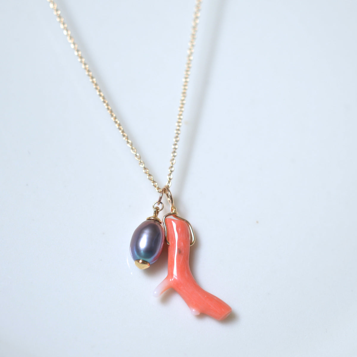 TIMELESS PINK CORAL & PEARL GOLD PENDANT