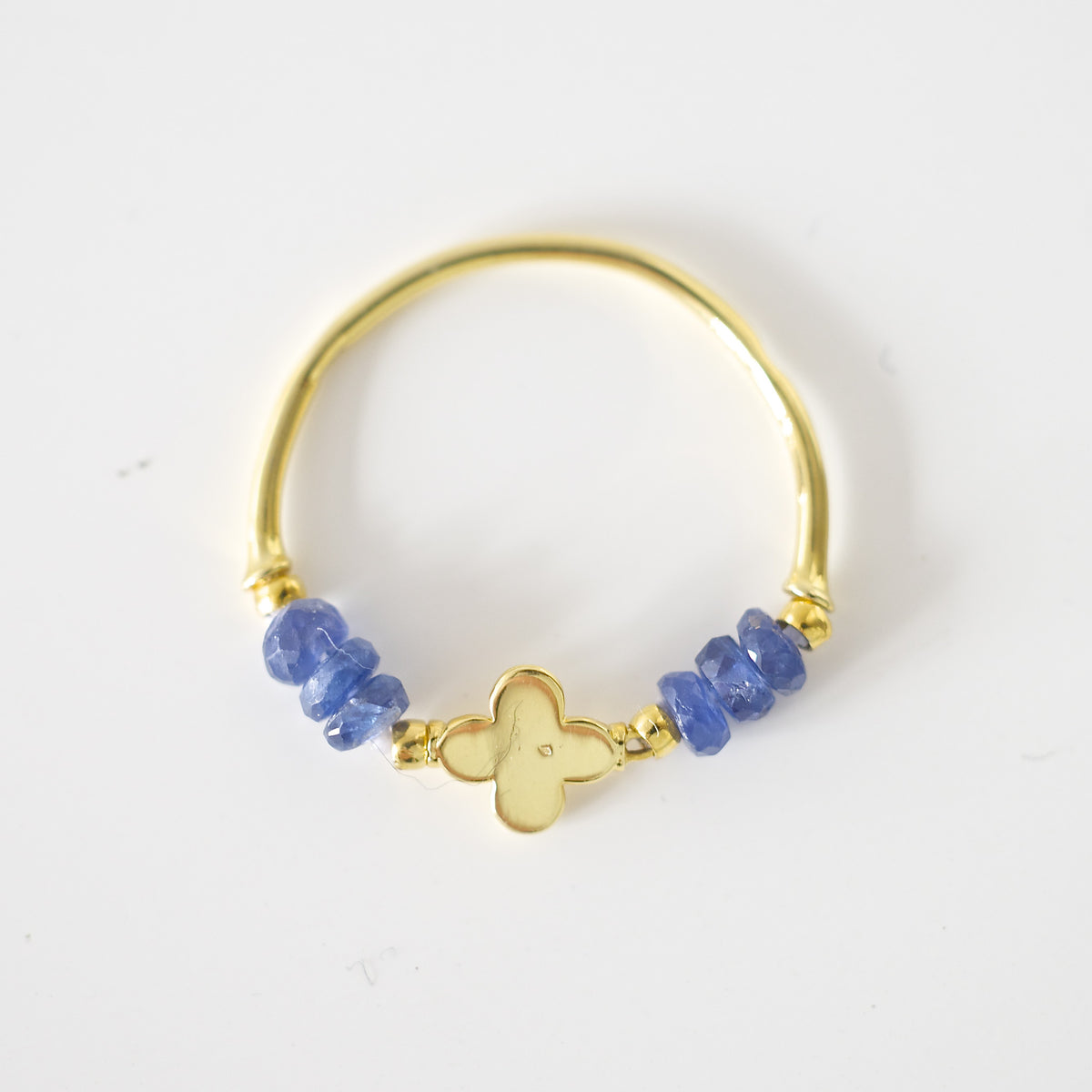 CHARM RAW SAPPHIRE RING
