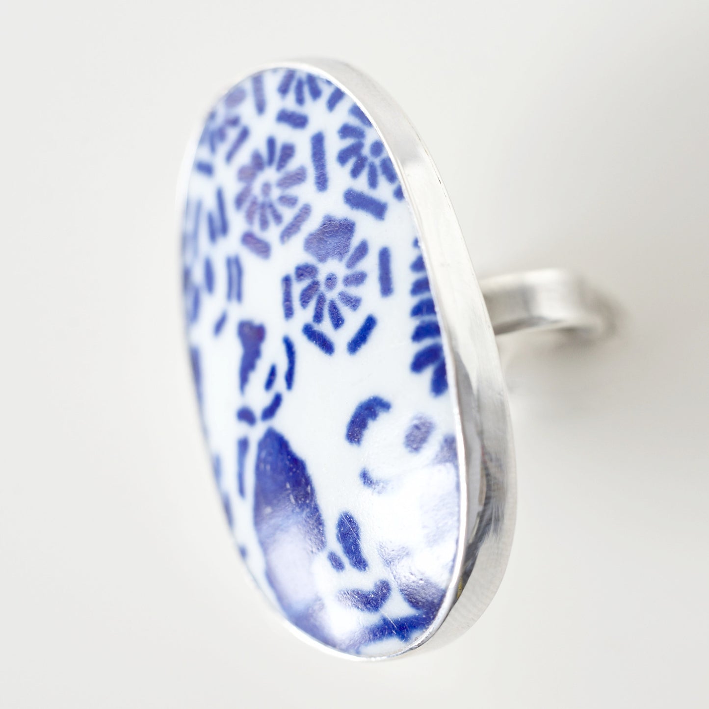 *SHANGHAI PORCELAIN MOTIFS RING