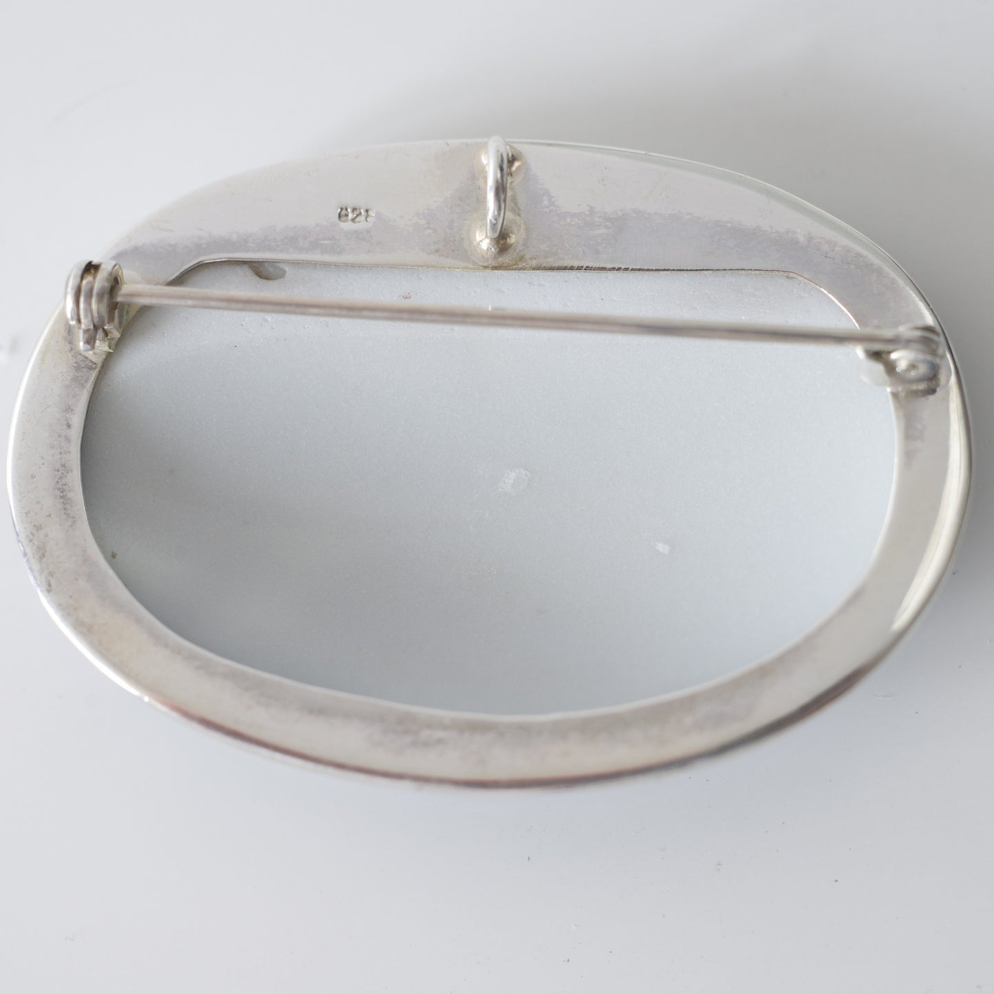 SHANGHAI PORCELAIN WAVE BROCH