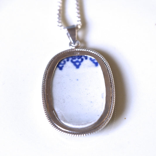 *SHANGHAI PORCELAIN MOTIF LONG PENDANT